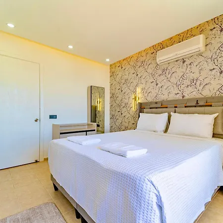 Stunning Modern Duplex In Kalkan בית נופש קס