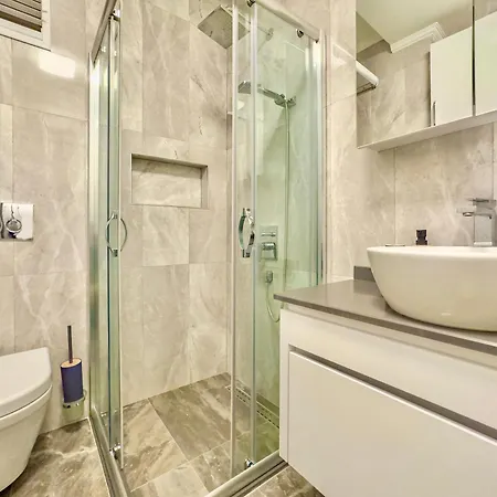 Kalkan Merkezde Modern, Havuzlu Dublex Holiday home