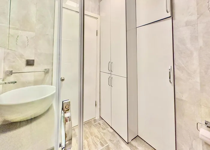 Stunning Modern Duplex In Kalkan 펜션 *